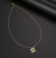⚓ Collier One Piece Jolly Roger – Édition Or & Argent 🏴‍☠️