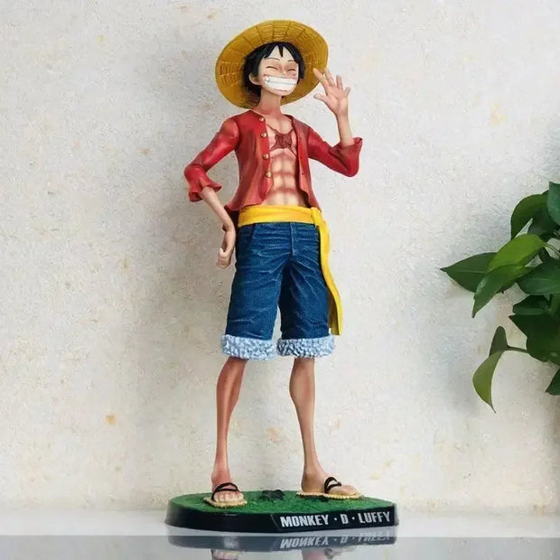 ✨ Figurine Monkey D. Luffy - 42,5 cm | Le Chapeau de Paille en pleine action ! 🌊👒